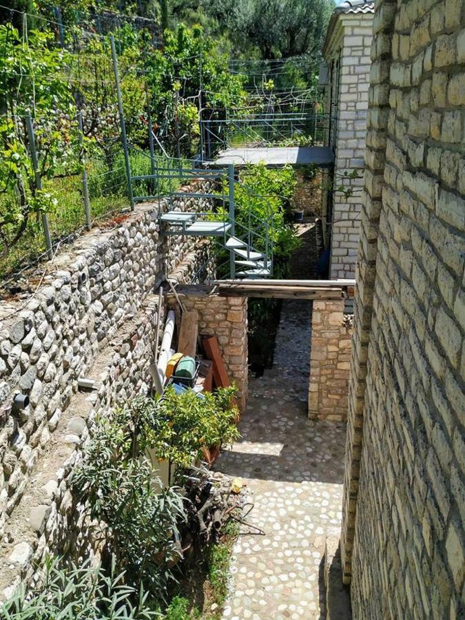 Stone Maisonettes Egio Exterior foto